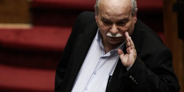 Λευκό καπνό για τη συγκρότηση του ΕΣΡ προαναγγέλλει ο Βούτσης
