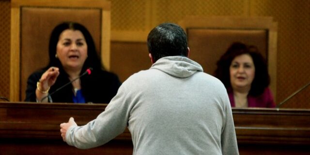 Δίκη ΧΑ. Αστυνομικός: ‘Δυστυχώς δεν είμαστε τόσο γρήγοροι’