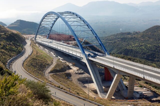 Όμιλος ΓΕΚ ΤΕΡΝΑ: Άνω των 1,5 δισ. ευρώ το κατασκευαστικό ανεκτέλεστο