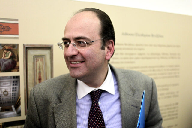 Λαζαρίδης: Η χώρα είναι στην εντατική και χρειάζεται οξυγόνο για να αναπνεύσει