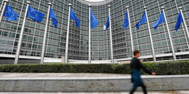 Αιχμές Βρυξελλών: Κάποια υπουργεία δεν έχουν πάρει σοβαρά τις αποφάσεις του Ιουλίου