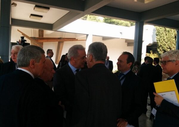 Αβραμόπουλος: Δοκιμάζεται η ενότητα της Ευρωπαϊκής Ένωσης, οι αξίες και οι αρχές της