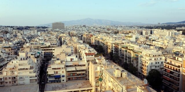Γονικές παροχές, κληρονομιές και μεταβιβάσεις ακινήτων. Τι αλλάζει για την επιστροφή φόρου