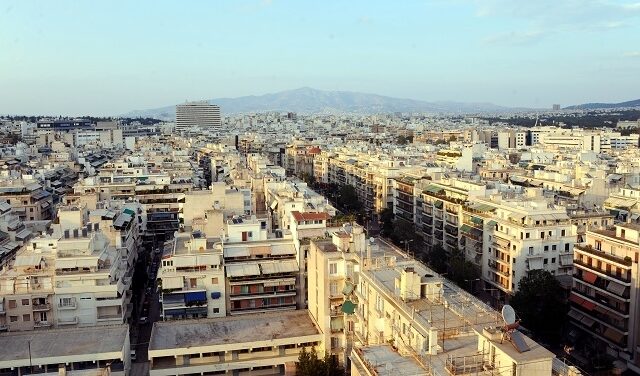 Γονικές παροχές, κληρονομιές και μεταβιβάσεις ακινήτων. Τι αλλάζει για την επιστροφή φόρου