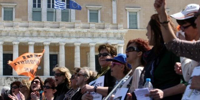 Απεργία: Κατεβάζει ρολά η χώρα. Ποιοι συμμετέχουν