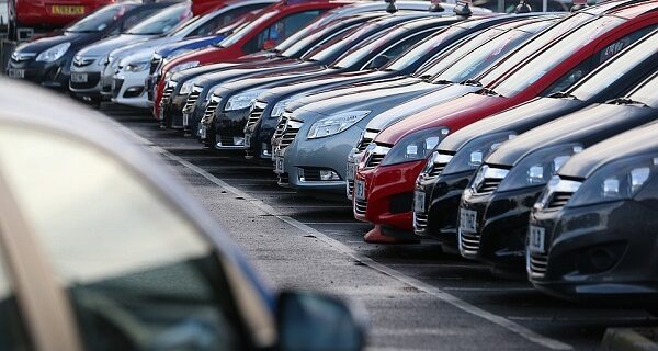 Πόσο συχνά αλλάζουμε αυτοκίνητα στην Ελλάδα – Η ηλικία των ‘στόλων’ στην Ευρώπη