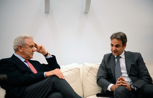 Με Μέρκελ και Ραχόι ο Μητσοτάκης. Το δείπνο με Αβραμόπουλο