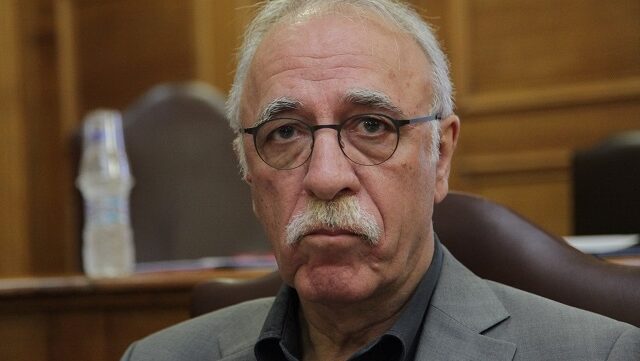 Βίτσας: Προς όφελος της χώρας η δημιουργία των hot spots