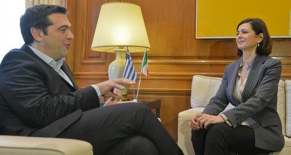 Κοινό μήνυμα Τσίπρα – Μπολντρίνι: Το προσφυγικό αφορά όλη την Ευρώπη