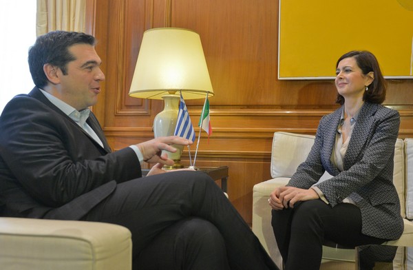 Κοινό μήνυμα Τσίπρα – Μπολντρίνι: Το προσφυγικό αφορά όλη την Ευρώπη