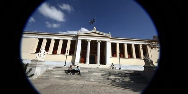 Πρωτοφανής πρόταση βουλευτών του ΣΥΡΙΖΑ: Στα ΑΕΙ με δίδακτρα όσοι δεν μπαίνουν με πανελλαδικές