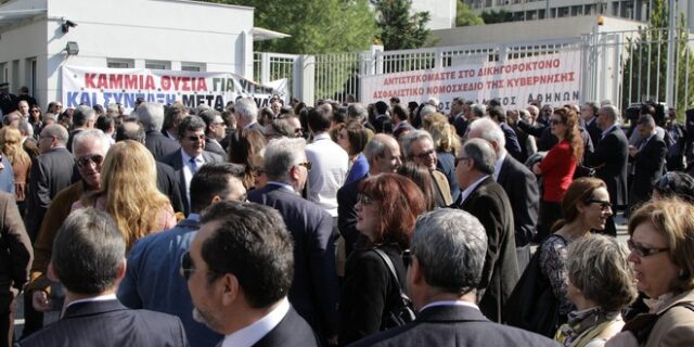 Συνεχίζουν την αποχή οι δικηγόροι