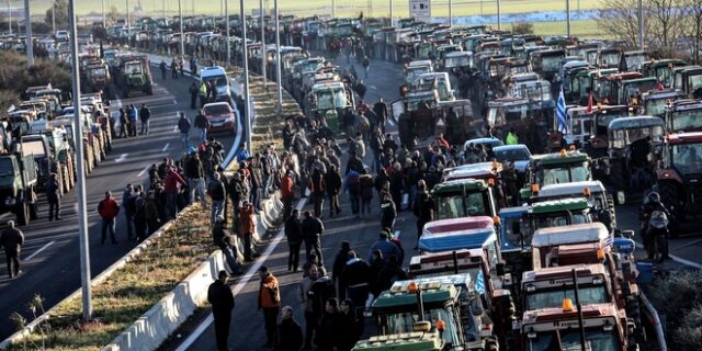 Κάθοδος αγροτών για συλλαλητήριο στην Αθήνα. Θα κατασκηνώσουν στο Σύνταγμα