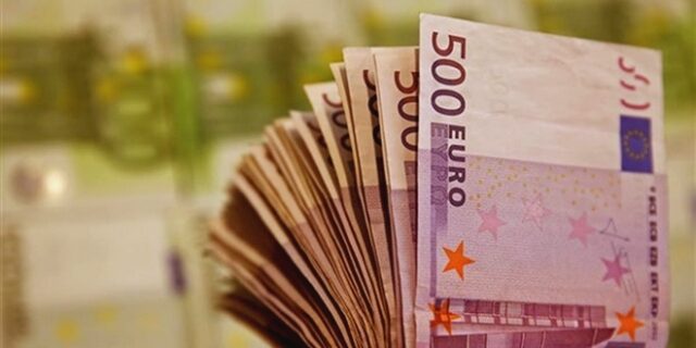 Πεντακοσάρικα τέλος! Ξεκινάει η απόσυρσή τους