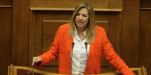 Γεννηματά: Η κυβέρνηση δίνει ψίχουλα μεταξύ ‘γεμιστών’ και ‘μαρμελάδας’