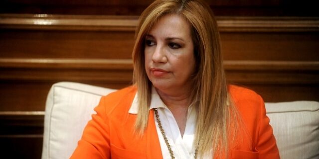 Τη ‘βία της κυβέρνησης’ στους αγρότες καταδίκασε η Φώφη Γεννηματά