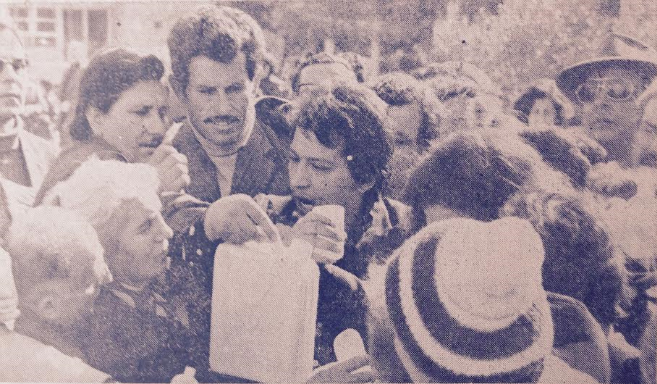 Νερό Καματερού: 40 χρόνια από τότε που οι Έλληνες δάγκωναν ο ένας τα χέρια του άλλου για ένα μπουκάλι