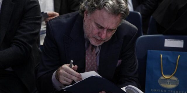 Ασφαλιστικό: Τι ζητούν οι θεσμοί, τι δίνει ο Κατρούγκαλος για τη συμφωνία