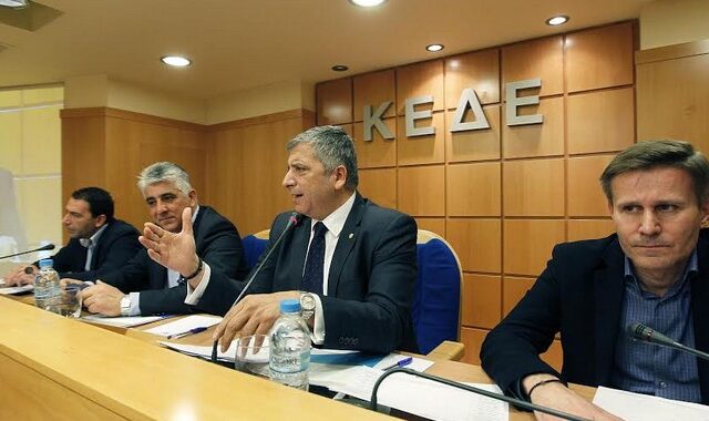 Η ΚΕΔΕ ζητά την παραίτηση του υπουργού υγείας Α. Ξάνθου