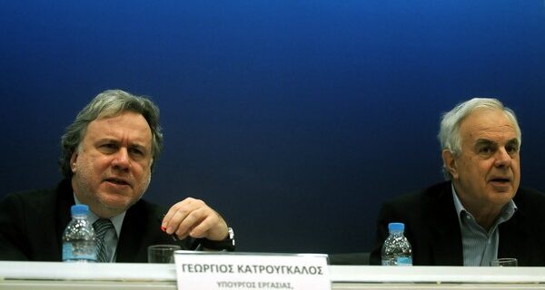 “Μασάζ” Κατρούγκαλου, Αποστόλου στους βουλευτές του ΣΥΡΙΖΑ