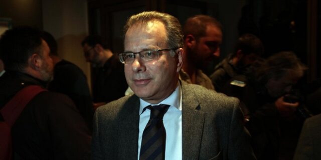 ΝΔ κατά κυβέρνησης για τις άδειες: Κινείται πάνω από το Σύνταγμα και κάτω από το τραπέζι