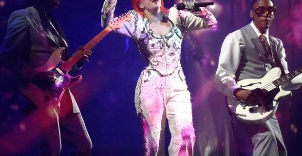 Lady Gaga: Θα την χειροκροτούσε και ο David Bowie