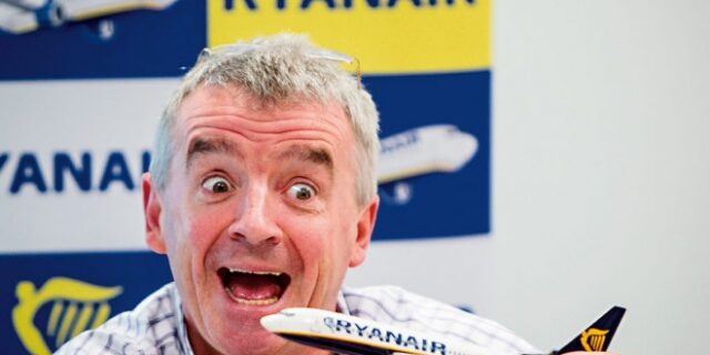 Το αφεντικό της Ryanair ‘ξαναχτυπά’: Θα γεμίσει τα αεροπλόνα με αντι-Brexit σλόγκαν