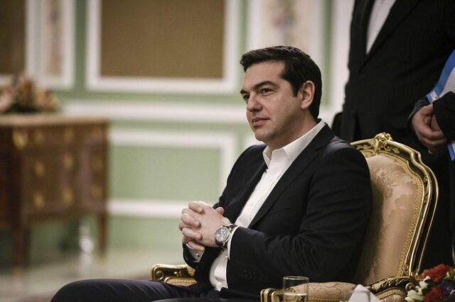 Μήνυση κατά Τσίπρα για την παραχώρηση αεροδρομίων