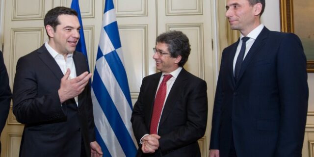 Παπαστράτος – Philip Morris: Νέα τριετή συμφωνία για αγορά ελληνικών καπνών