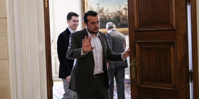 Ο Παππάς, ο… Σαμαράς και τα success story με τα κοντά πόδια
