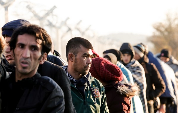 Ειδομένη: Επιχείρηση εκκένωσης των γραμμών του ΟΣΕ από πρόσφυγες