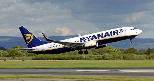 Ryanair: Ακυρώνει 110 πτήσεις από, προς και εντός Ελλάδας