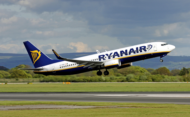 Ryanair: Ακυρώνει πάνω από 2.000 πτήσεις τις επόμενες 6 εβδομάδες