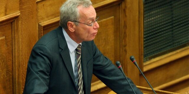 Ανασκευή από Σγουρίδη: Ο Τσίπρας δεν είναι ούτε Παπανδρέου, ούτε Σαμαράς
