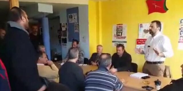  Σπάρτη: Ομάδα αγροτών εισέβαλε στα γραφεία του ΣΥΡΙΖΑ