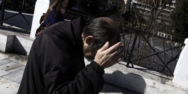 ‘Μαχαίρι’ και στην Εθνική Σύνταξη. Χάνουν το ΕΚΑΣ 60.000 συνταξιούχοι
