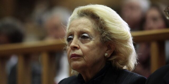 ‘Βαθιά ανησυχία’ ΔΣΑ για τη μήνυση της Θάνου κατά συνταγματολόγου