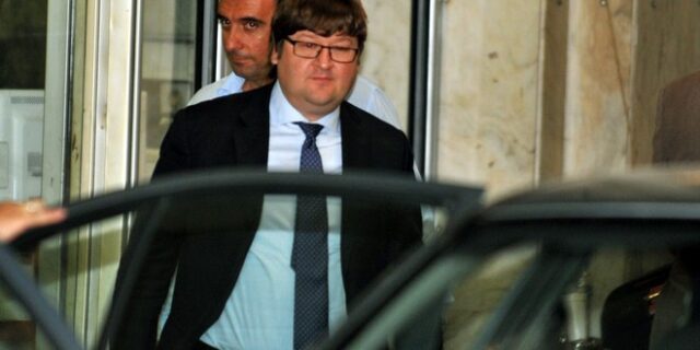 ‘Ψυχρολουσία’ στο οικονομικό επιτελείο με το καλημέρα της αξιολόγησης