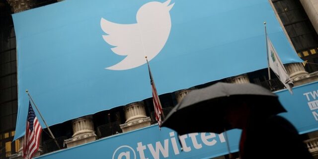 Το Twitter έκλεισε 125.000 λογαριασμούς που έκαναν ‘τρομοκρατική προπαγάνδα’