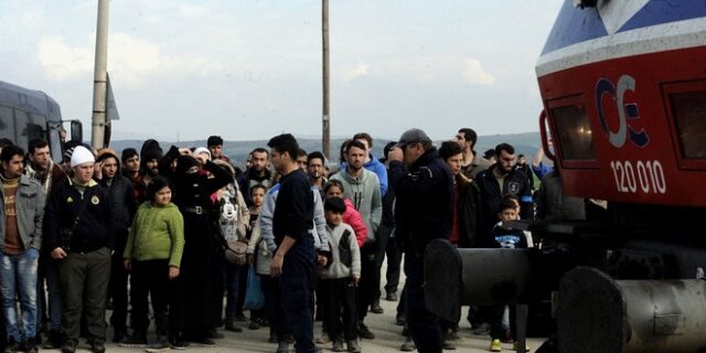 ‘Ασφυξία’ στην Ειδομένη με 5.500 πρόσφυγες