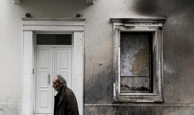 Ανάληψη ευθύνης για τις μολότοφ στο σπίτι του Φλαμπουράρη. Νέες απειλές