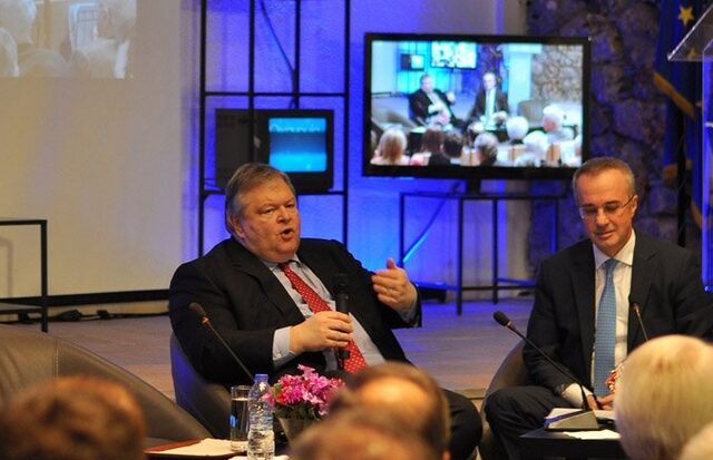 Βενιζέλος: Ολέθριο ιστορικό λάθος η σύνδεση προσφυγικού – αξιολόγησης