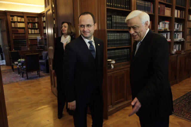 Παυλόπουλος: Να μην έχει φοβικά σύνδρομα η Αλβανία