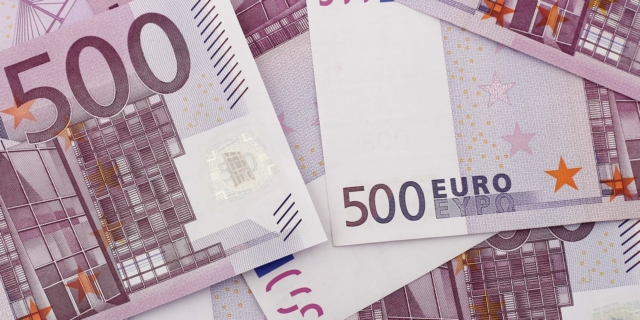 500ευρα: Πώς να τα ‘σπάσετε’ με ασφάλεια και χωρίς ‘φακέλωμα’ στις Τράπεζες
