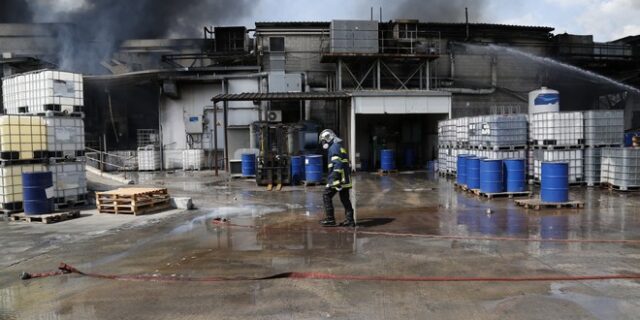 Στα 8,8 εκατ. ευρώ η ζημιά από την πυρκαγιά στην Druckfarben