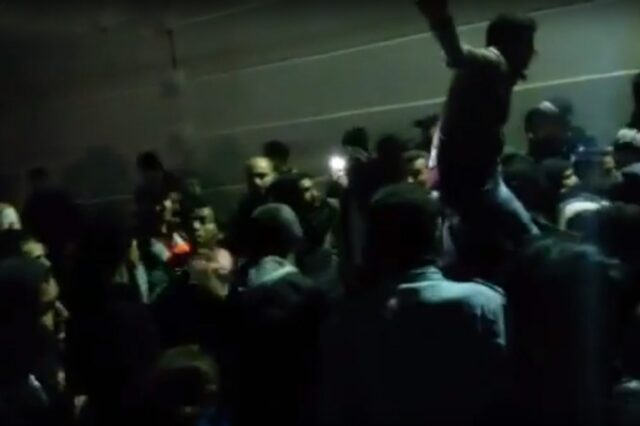 Ξεσηκώθηκαν πρόσφυγες και μετανάστες στο Hotspot Χίου