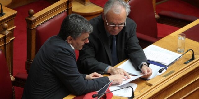 Η κατάσταση των τραπεζών και τα κόκκινα δάνεια στο επίκεντρο σύσκεψης στο ΥΠΟΙΚ