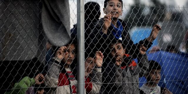 Ειδομένη: 7.000 πρόσφυγες στον καταυλισμό, 2.000 στα γύρω χωράφια