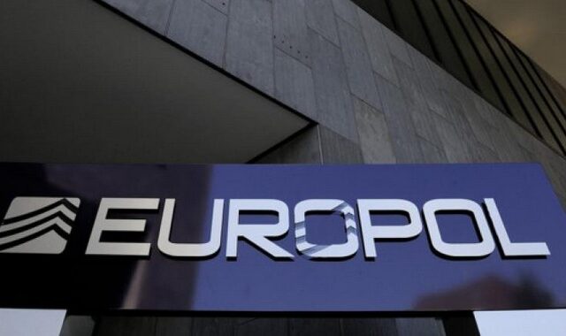 Τεράστια αστυνομική επιχείρηση για την καταπολέμηση της μεταφοράς ‘βρώμικου’ χρήματος στην Ευρώπη