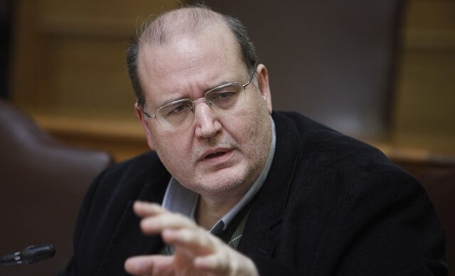 Πρόταση για 20.000 διορισμούς θα καταθέσει ο Φίλης στους Θεσμούς